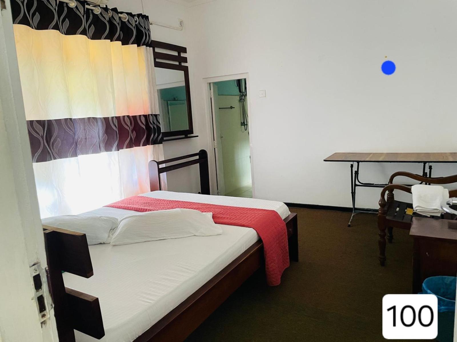 Sky Beam Hotel Канди Номер фото